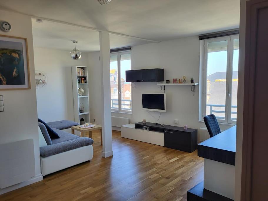 Apartment Vue A 100 M De La
